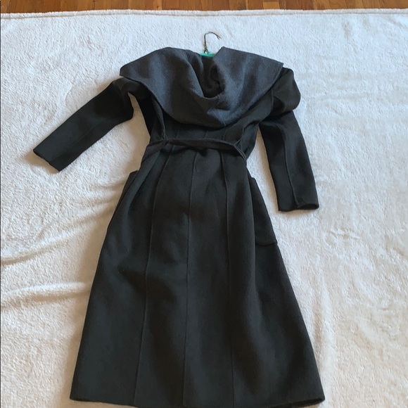 BCBG MAXAZRIA COAT - Picture 2 of 6